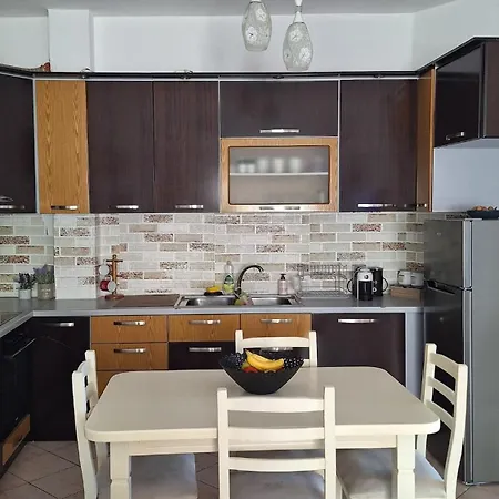 Wake Up To Sea Views Luxury 2br In * Vlorë