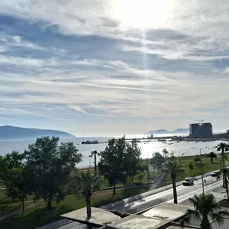 Wake Up To Sea Views Luxury 2br In Apartamento Vlorë